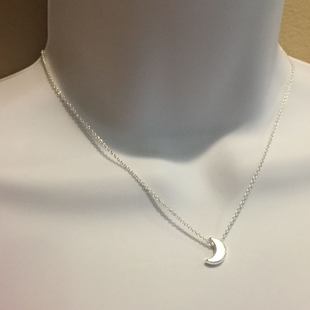 NEW silver adjustable moon necklace